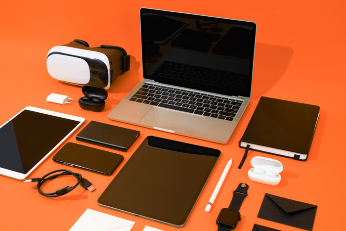 Electronics & Accessories